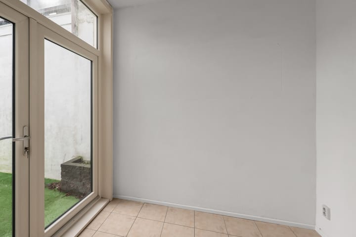 Photo 13 of Wijkerstraatweg 281