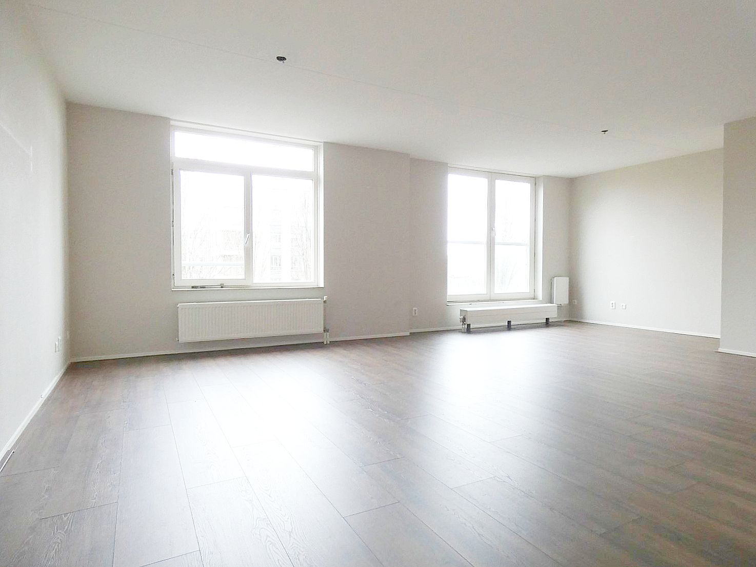 Photo 6 of Juliana van Stolberglaan 3-U