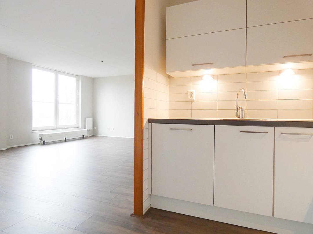 Photo 7 of Juliana van Stolberglaan 3-U