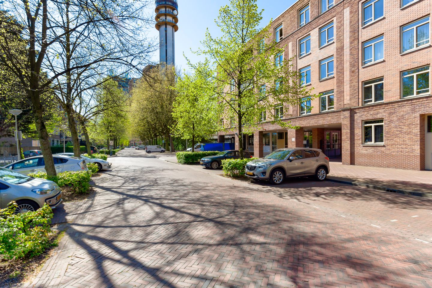 Photo 19 of Juliana van Stolberglaan 3-U