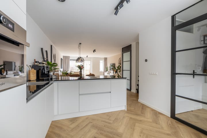 Foto 18 van Saramaccastraat 7