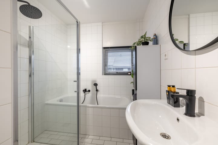 Foto 28 van Saramaccastraat 7