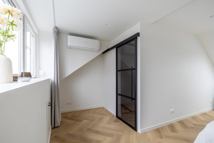 Foto 30 van Saramaccastraat 7