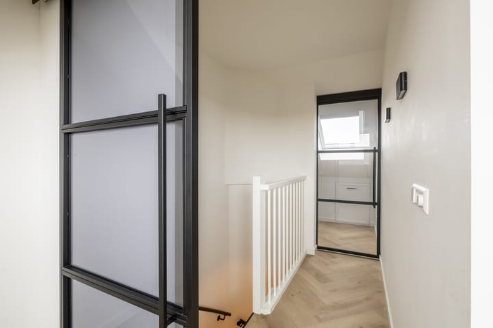 Foto 33 van Saramaccastraat 7