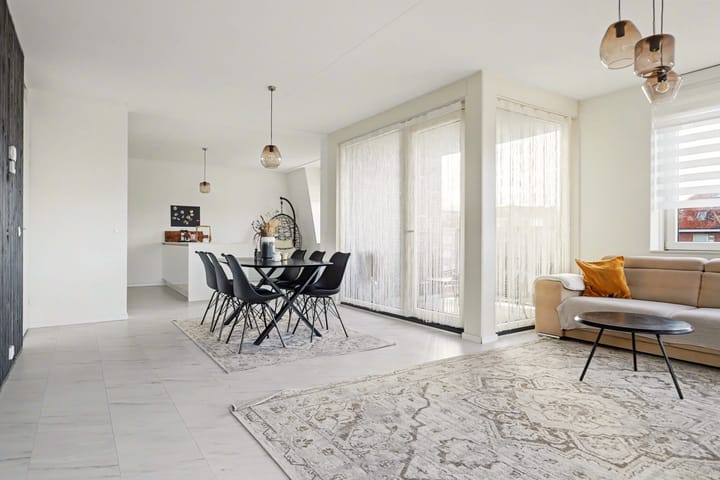 Foto 11 van Parallelweg 354