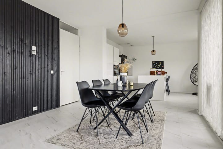 Foto 14 van Parallelweg 354