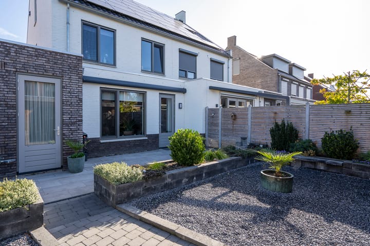 Foto 4 van Kobaltblauw 41