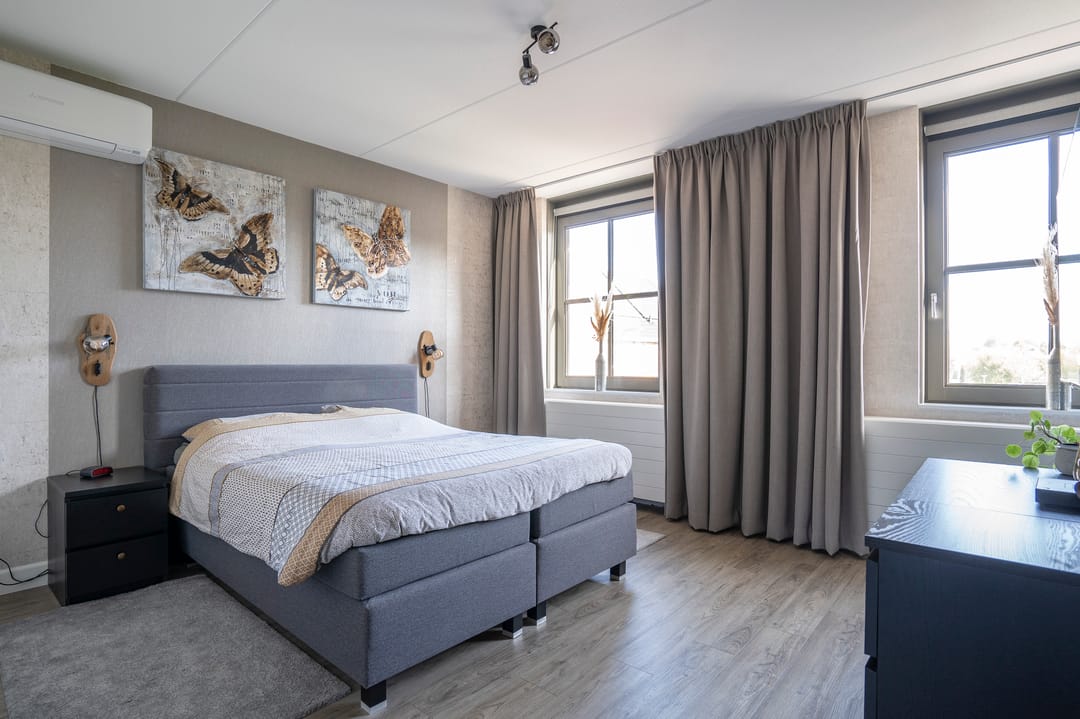 Photo 22 of Kobaltblauw 41