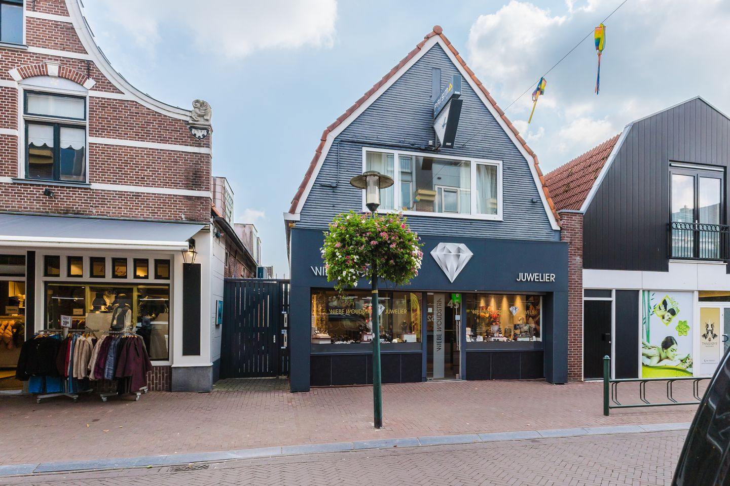 Bekijk foto 1 van Hoofdstraat 45