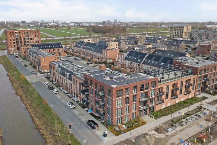 Foto 36 van Burgemeester van Dijkesingel 206-F