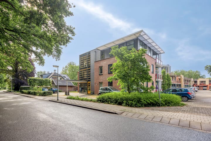 Foto 32 van Burg. Doffegnieslaan 2-F10