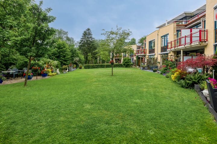 Foto 34 van Burg. Doffegnieslaan 2-F10