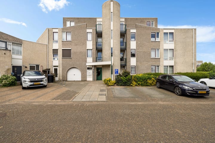 Foto 3 van de Warring 32