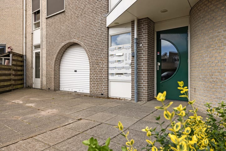 Foto 5 van de Warring 32