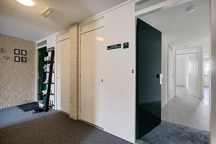 Foto 7 van de Warring 32