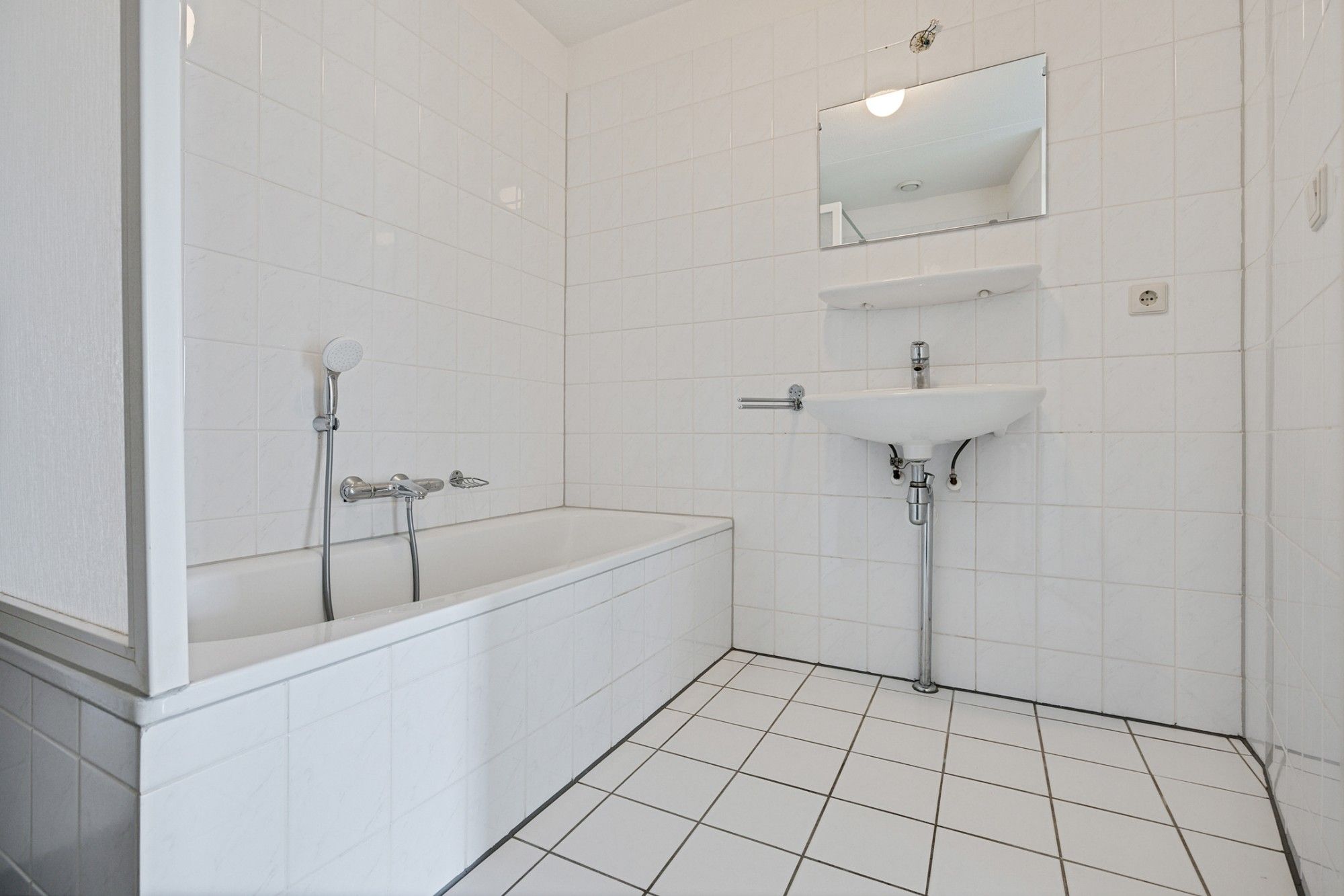 Photo 12 of de Warring 32