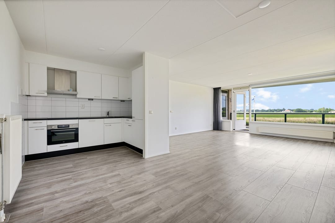 Photo 17 of de Warring 32