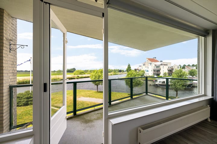 Foto 20 van de Warring 32