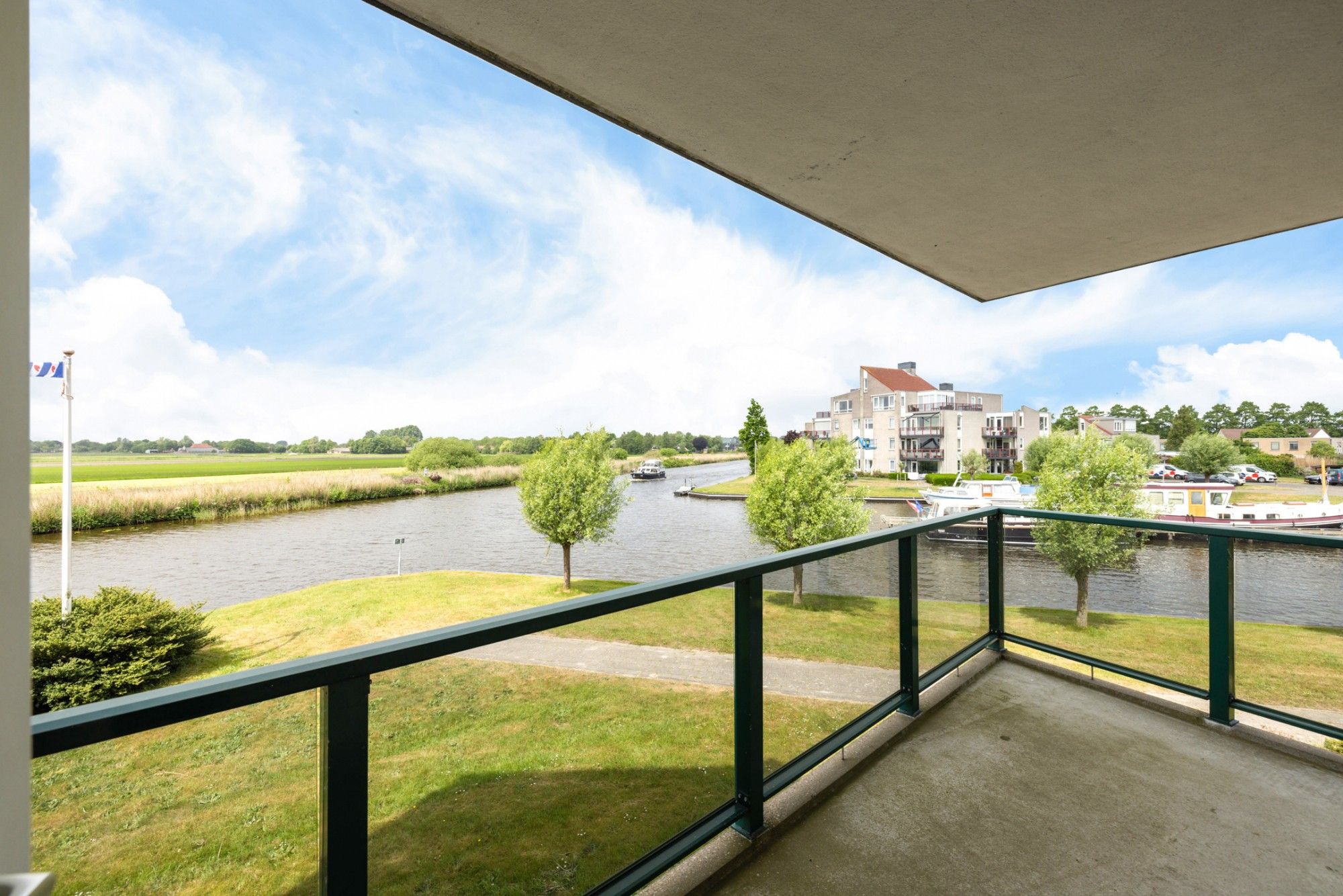 Photo 21 of de Warring 32