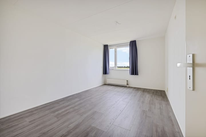 Foto 27 van de Warring 32