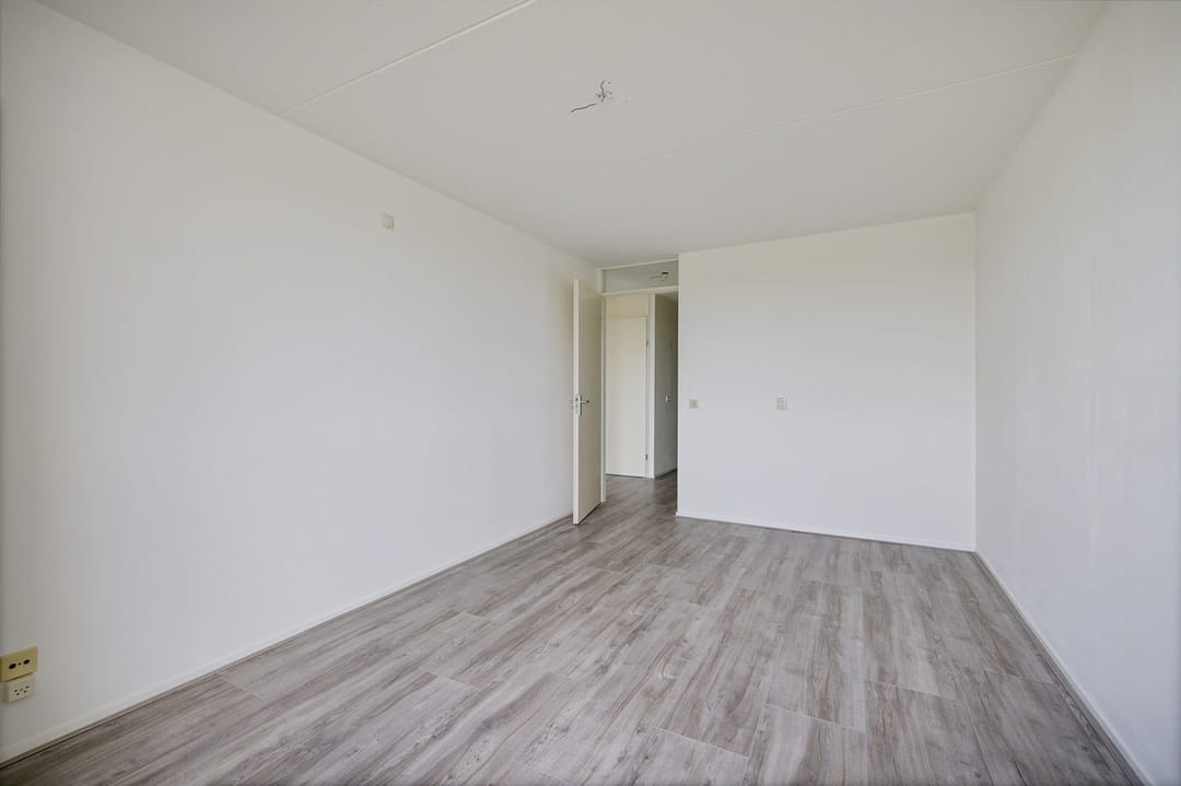 Photo 28 of de Warring 32