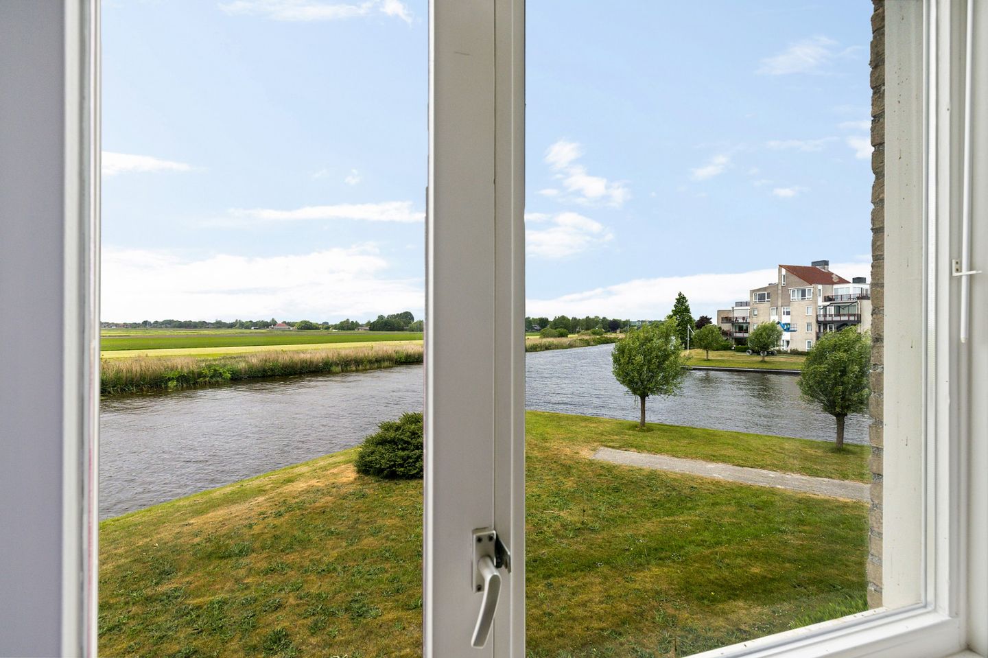 Photo 29 of de Warring 32