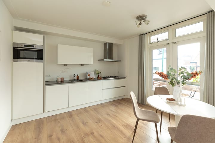 Photo 3 of Hoofdstraat 38