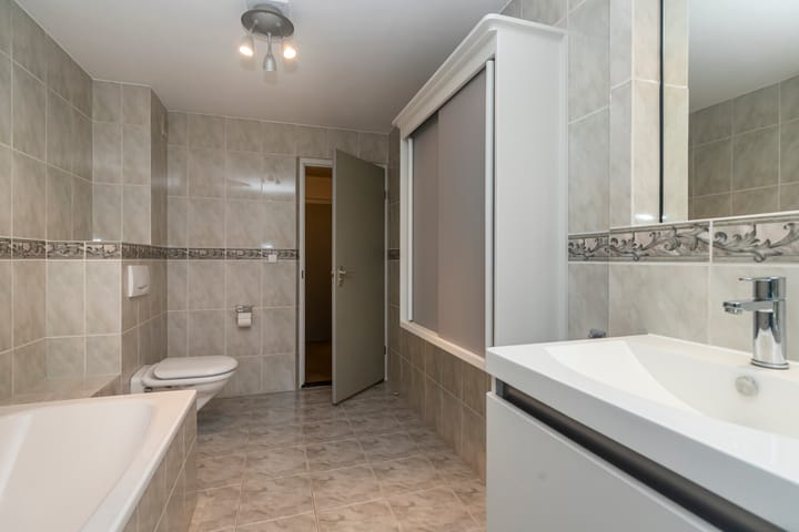 Photo 29 of Dr H.J. van Mooklaan 95