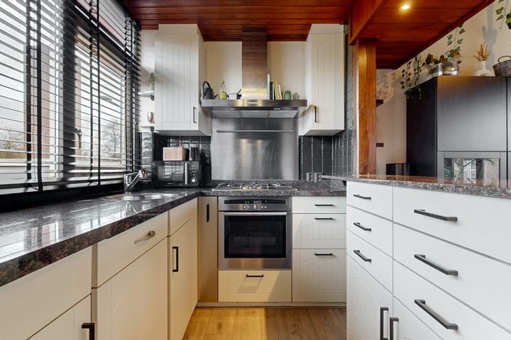 Foto 3 van Tartinihof 26