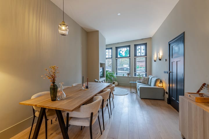 Oranje Nassaulaan 83