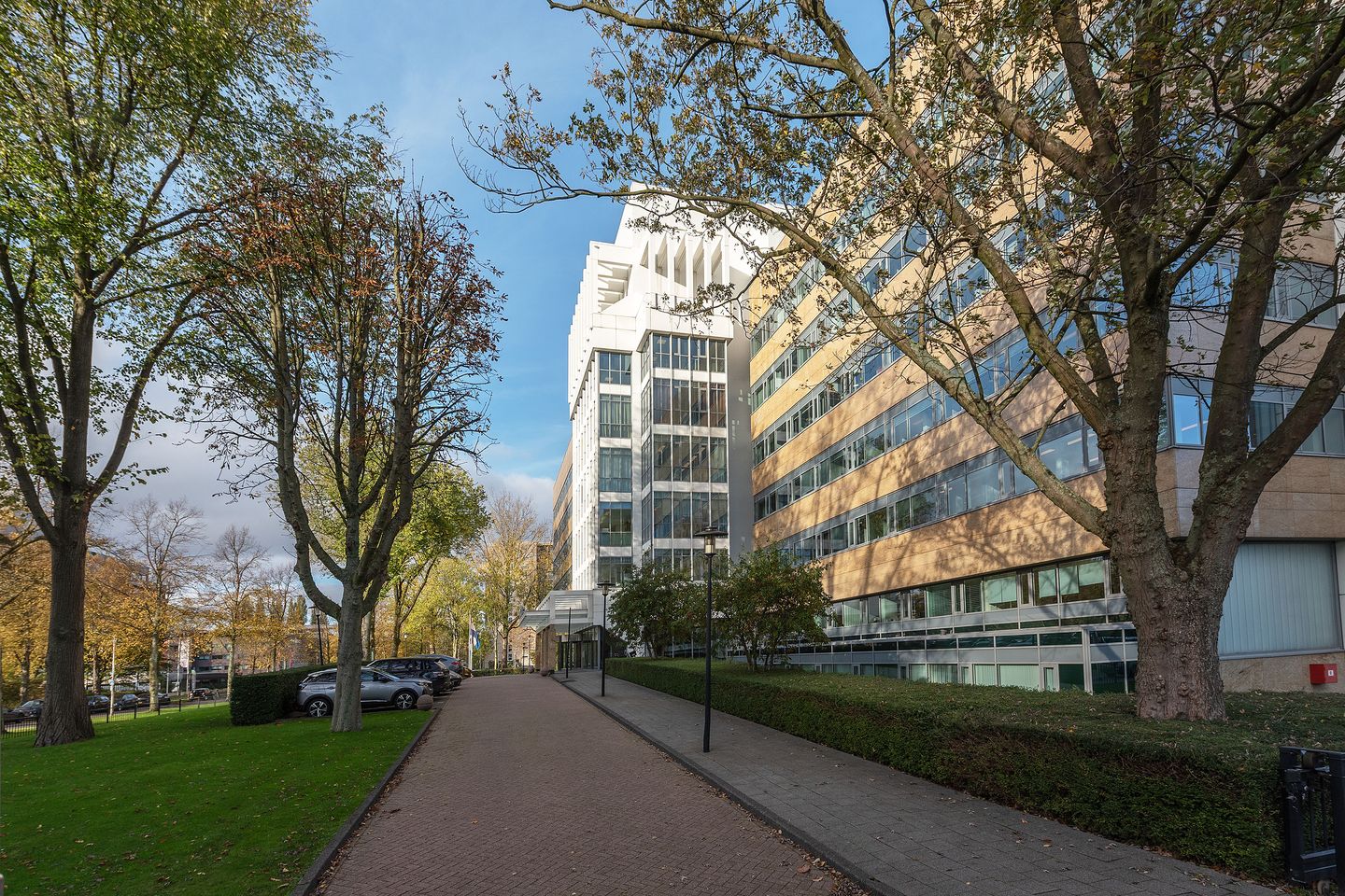 Bekijk foto 2 van Prof. J.H. Bavincklaan 2