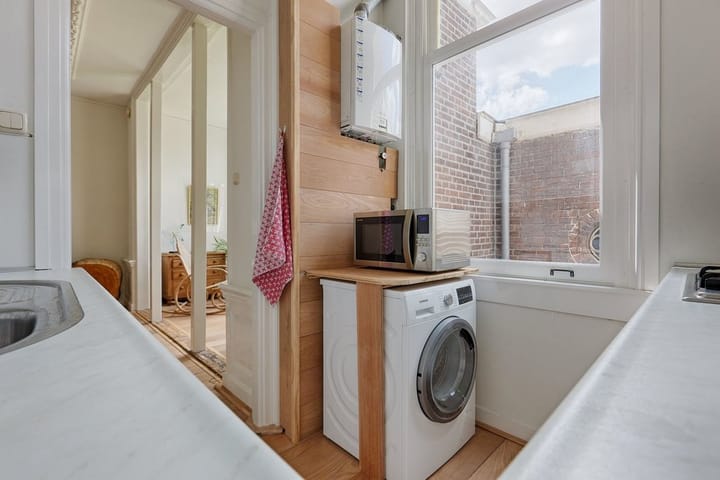 Foto 11 van Borneostraat 106