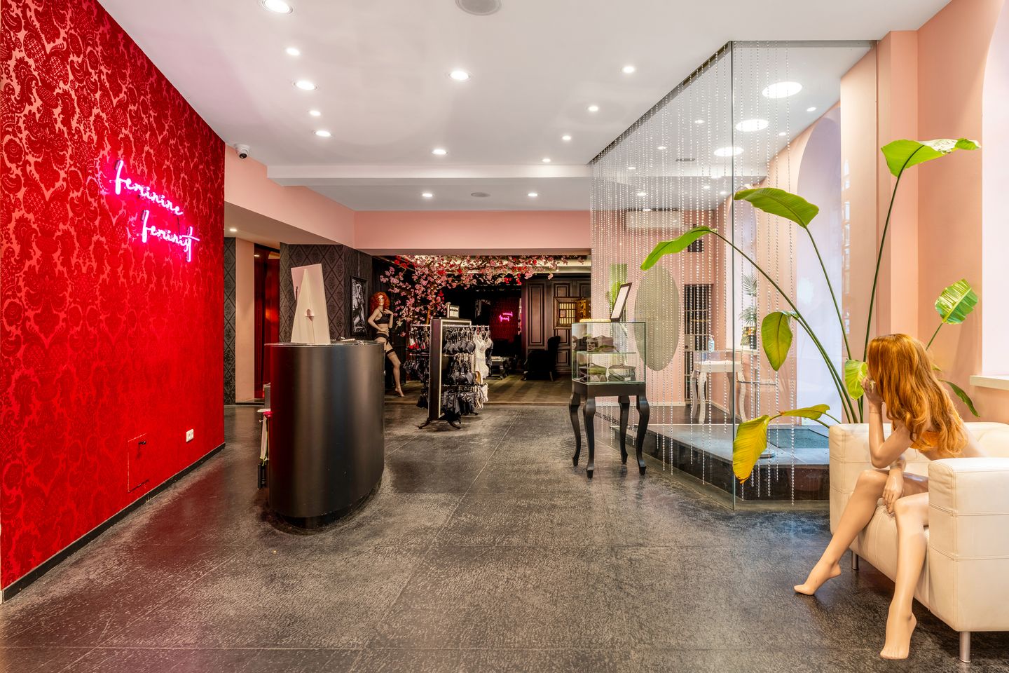 Bekijk foto 4 van Schiedamse Vest 89