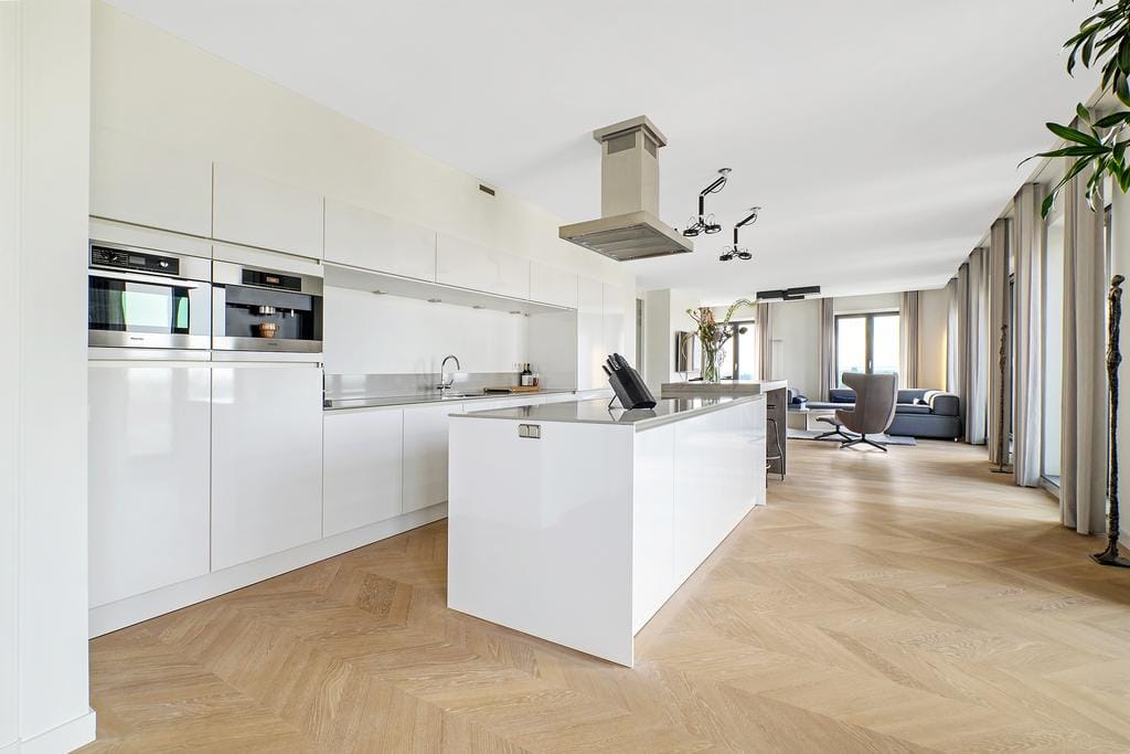 Foto 5 van Gustav Mahlerplein 257