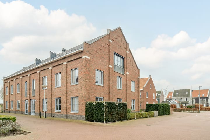 Foto 2 van Blauwe Klok 39