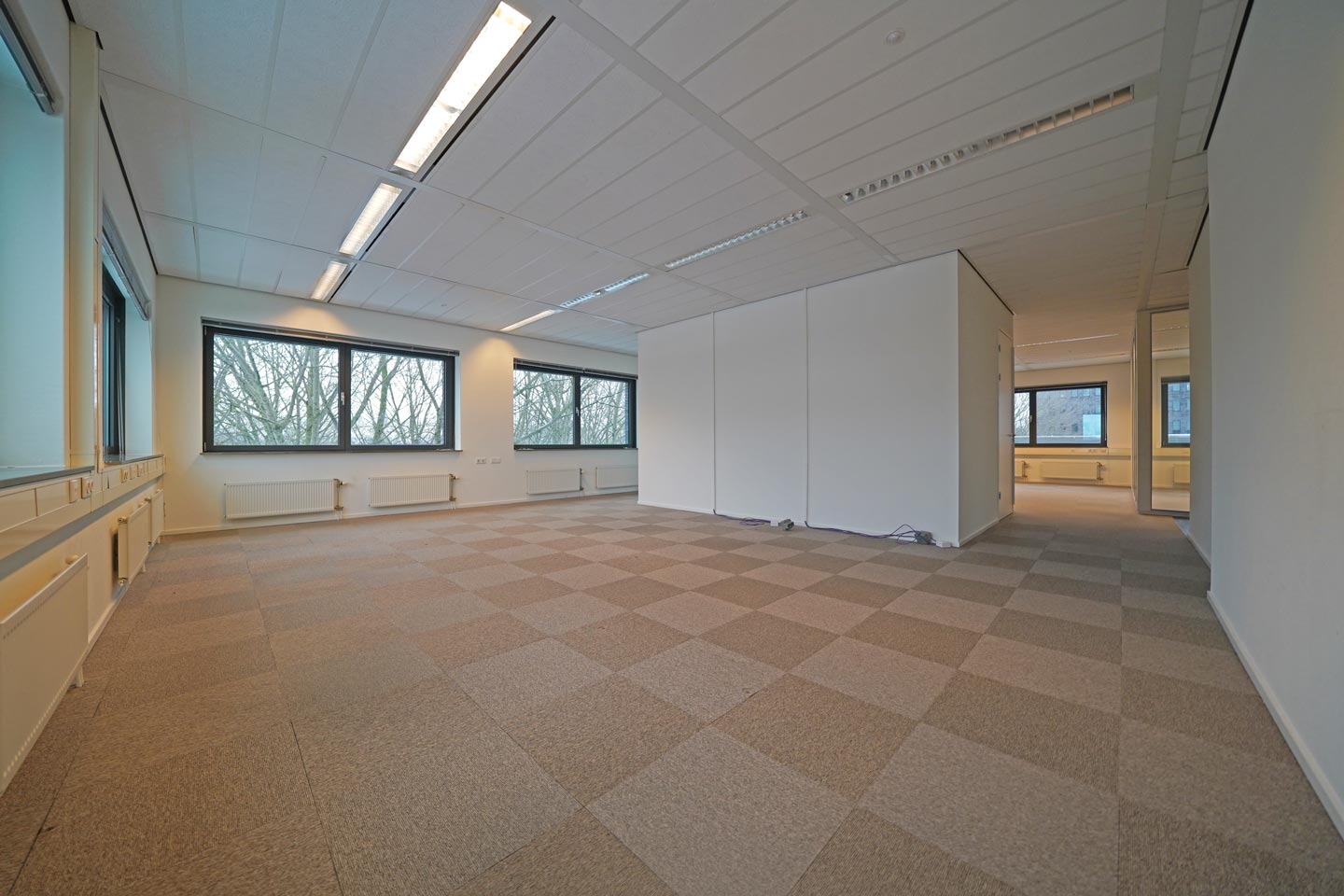 Bekijk foto 3 van Rooseveltweg 11-E