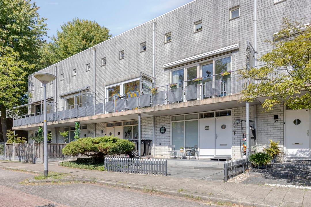 Photo 22 of James Stewartstraat 35