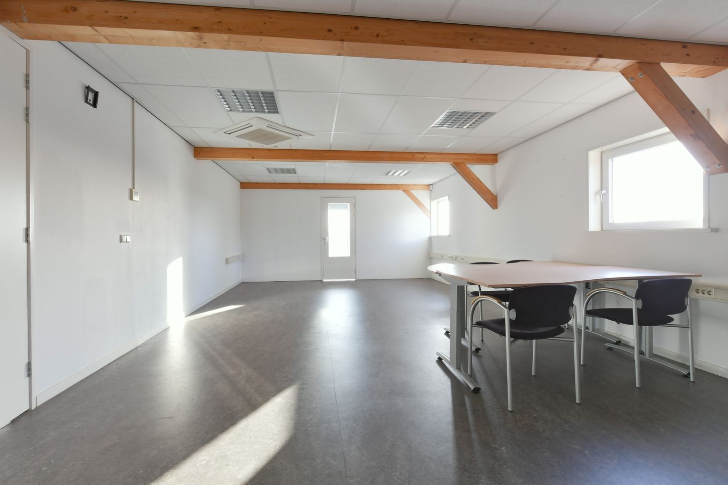 Bekijk foto 3 van Vredeweg 1-V