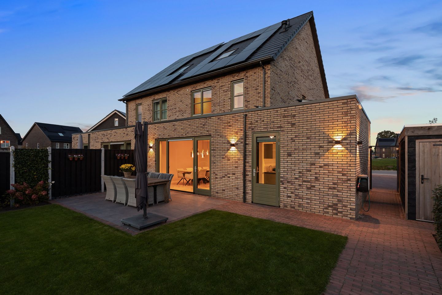 Foto 4 van Jeneverbes 33