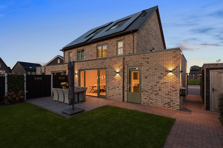 Foto 4 van Jeneverbes 33