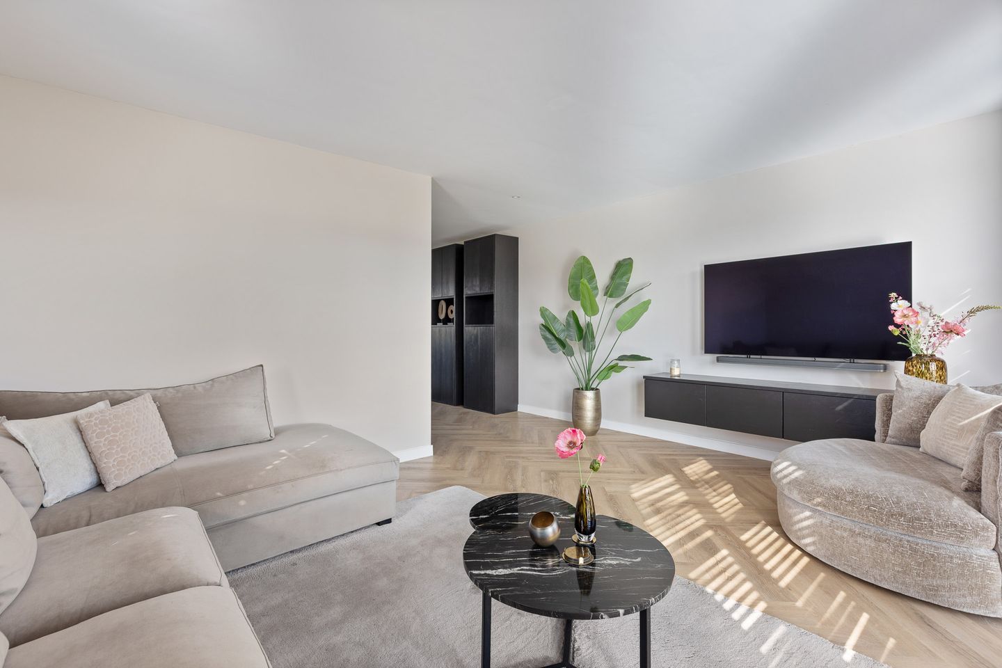 Foto 10 van Jeneverbes 33