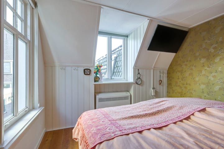 Foto 30 van Leeghwaterstraat 16