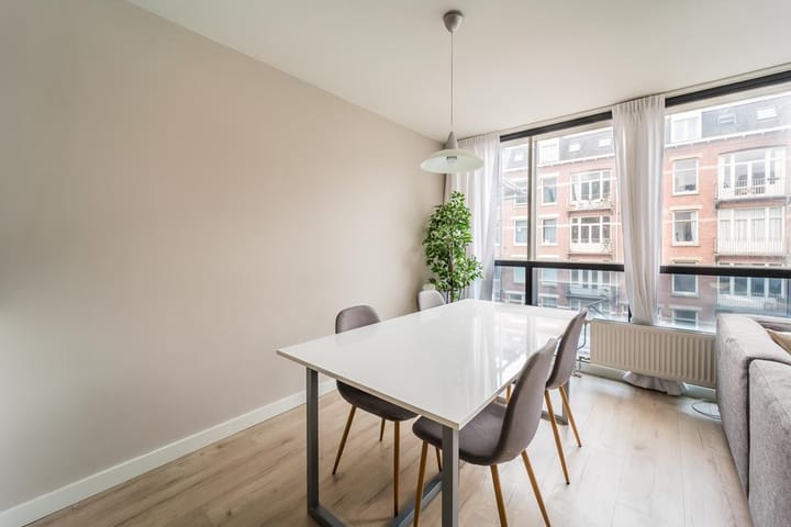 Foto 6 van Admiraal De Ruijterweg 224-C