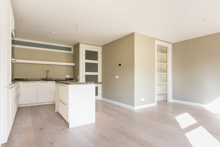 Foto 5 van Quellijnstraat 39-D