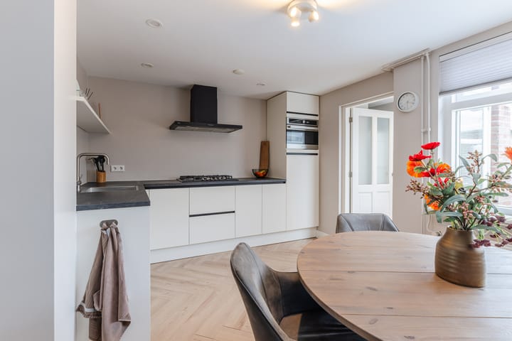 Foto 9 van Trouwlaan 204