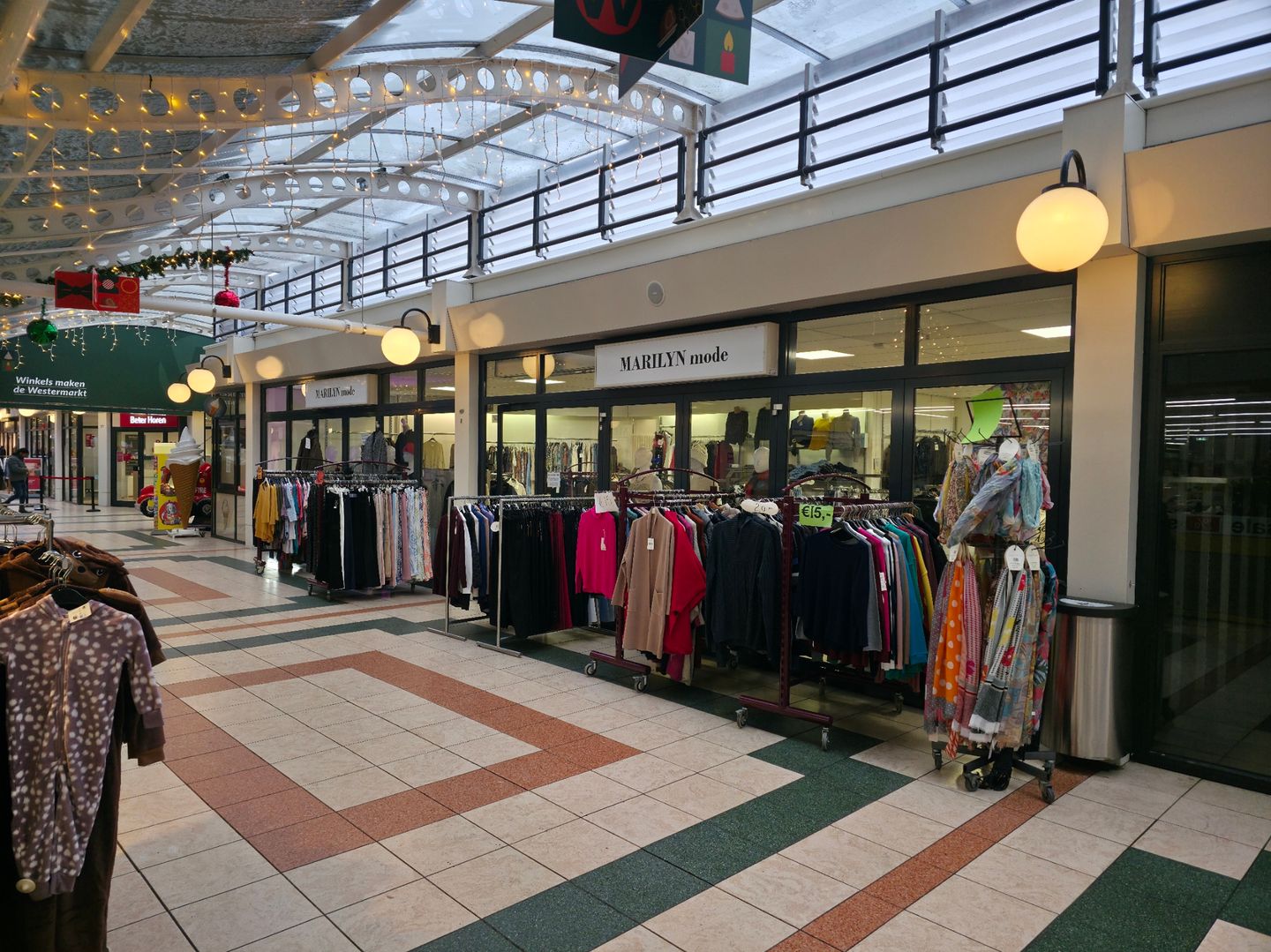 Bekijk foto 4 van Westermarkt 124