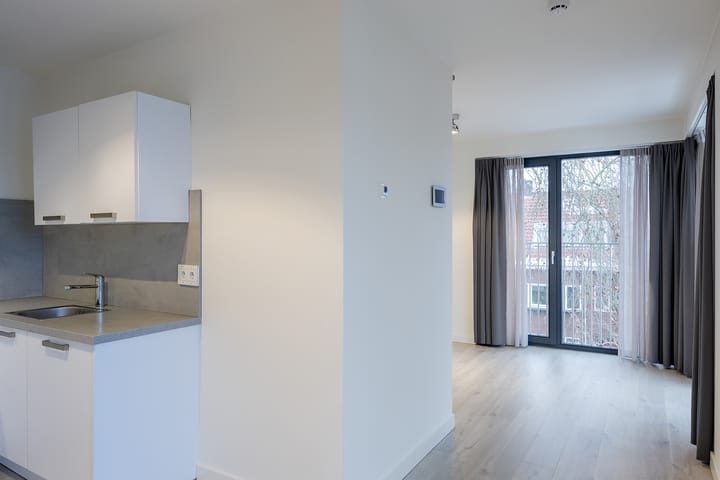 Photo 4 of Tongelresestraat 122-L