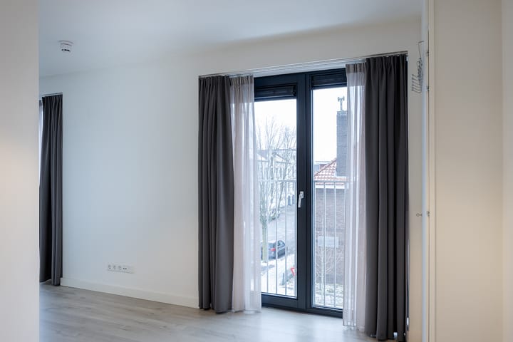 Photo 9 of Tongelresestraat 122-L