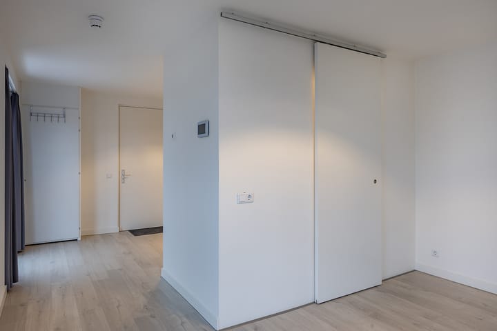 Photo 13 of Tongelresestraat 122-L