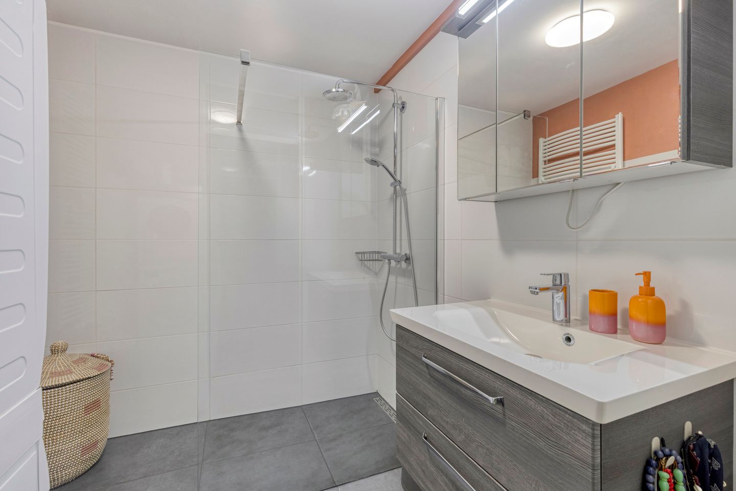 Photo 19 of Montaubanstraat 89